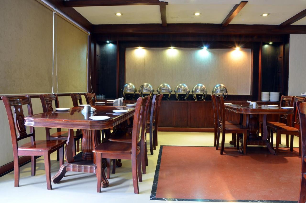 Hotel Bhoomivilas Agra  Exterior photo