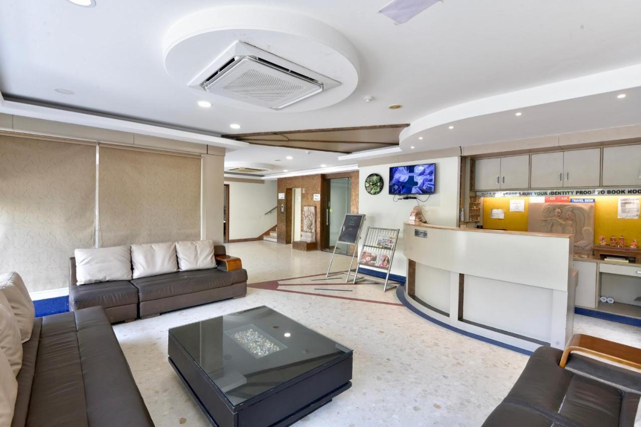 Hotel Bhoomivilas Agra  Exterior photo