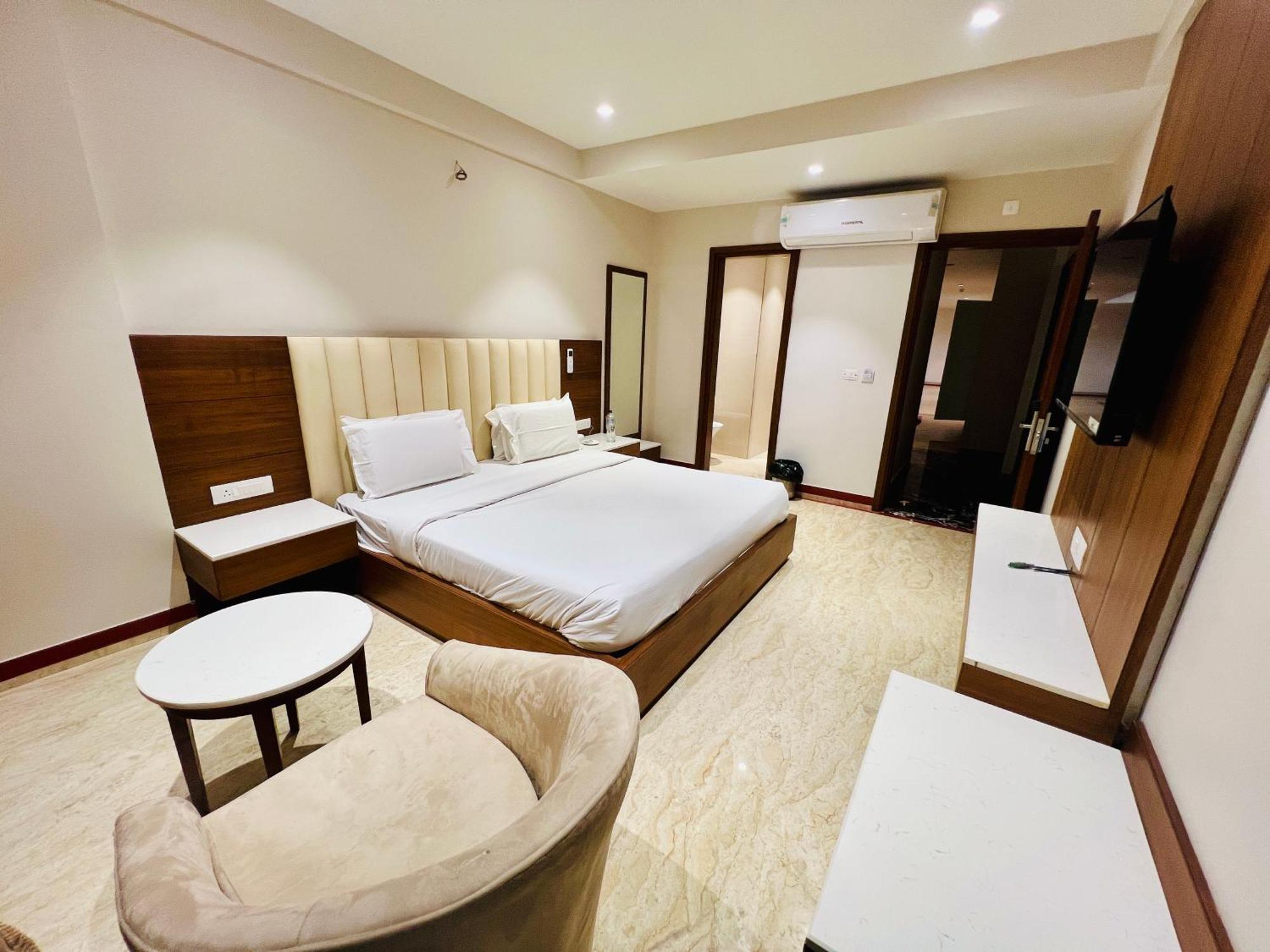 Hotel Bhoomivilas Agra  Exterior photo