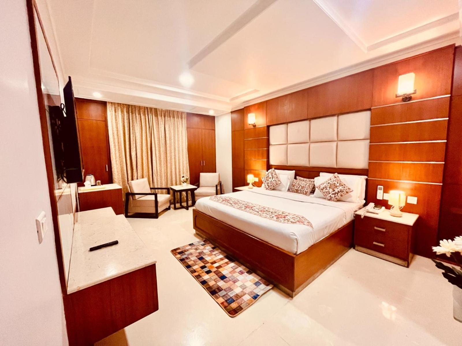 Hotel Bhoomivilas Agra  Exterior photo