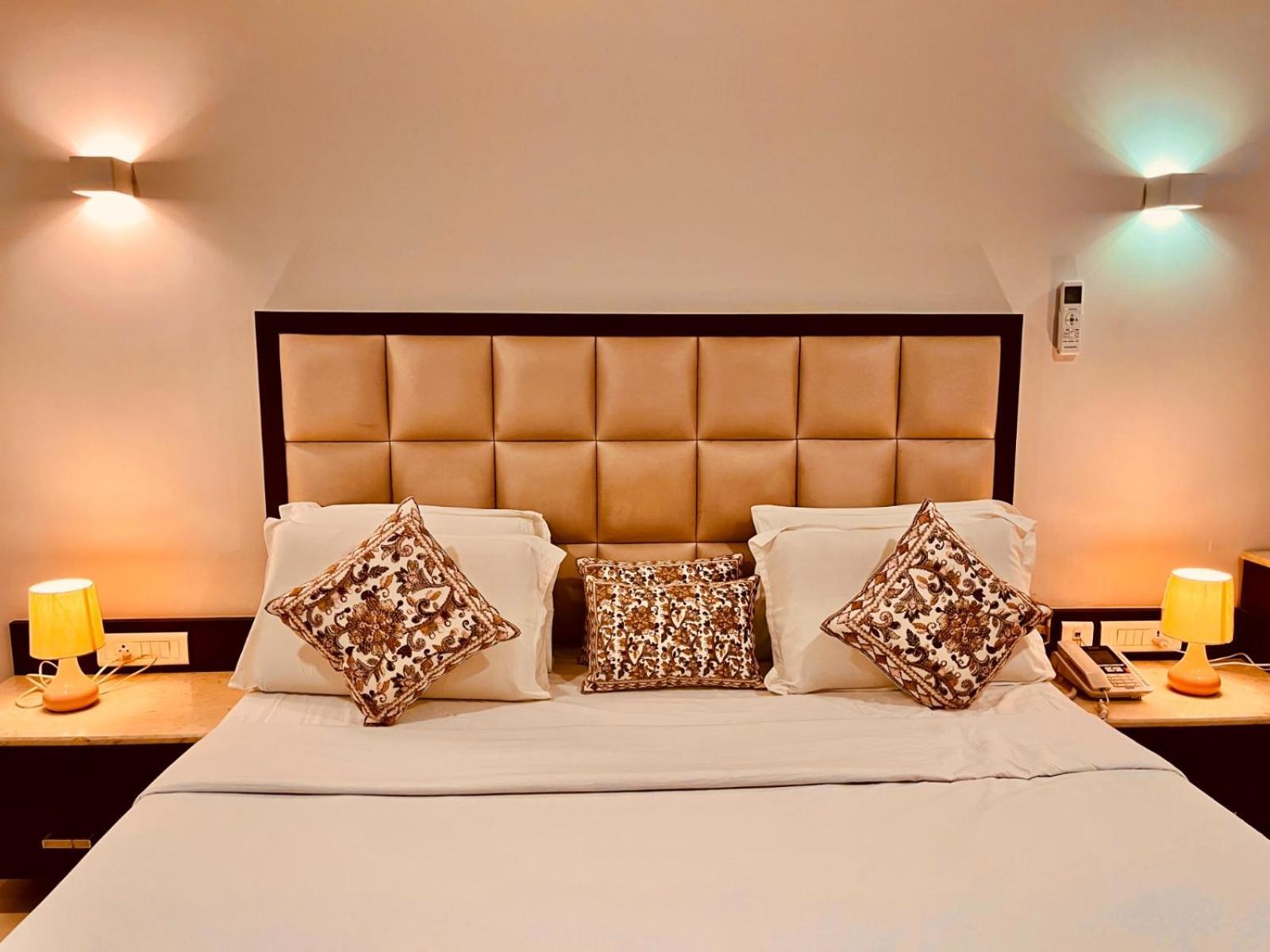 Hotel Bhoomivilas Agra  Exterior photo